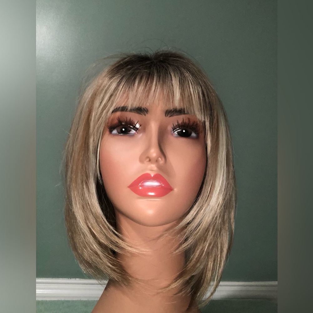 Wig - Stylish mixed Blonde rooted Wig for Women